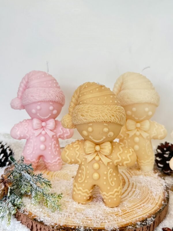 Χριστουγεννιάτικο κερί Gingerbread man από φυτικό κερί σόγιας - Image 2